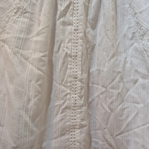 Wonderly Crisp White Tiered Blouse - Picture 5 of 5